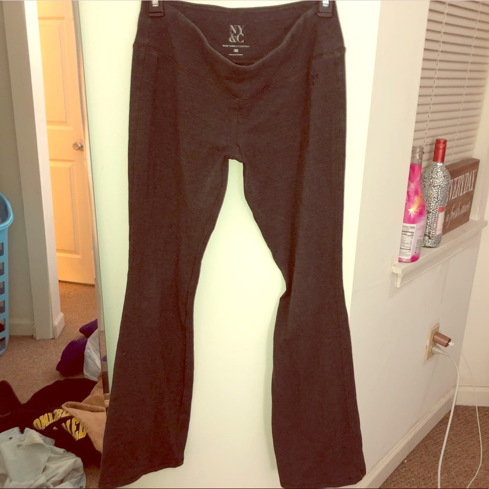 Petite, Small, charcoal gray NY&Company yoga pants